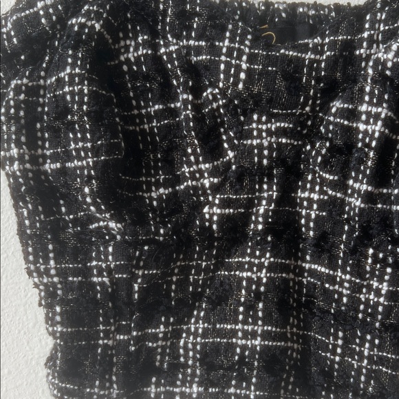 Japna Elegant Black and White Checkered Women's Tank Top - Picture 4 of 4